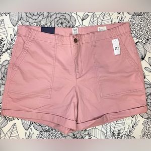 NWT GAP Girlfriend Khaki Short